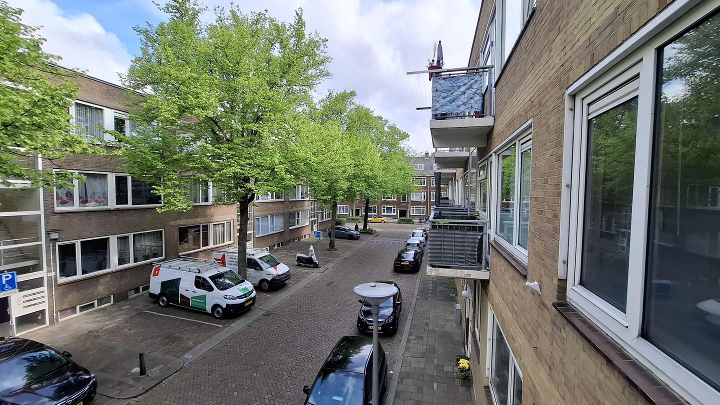 Photo 5 of Schoklandsestraat 14-B