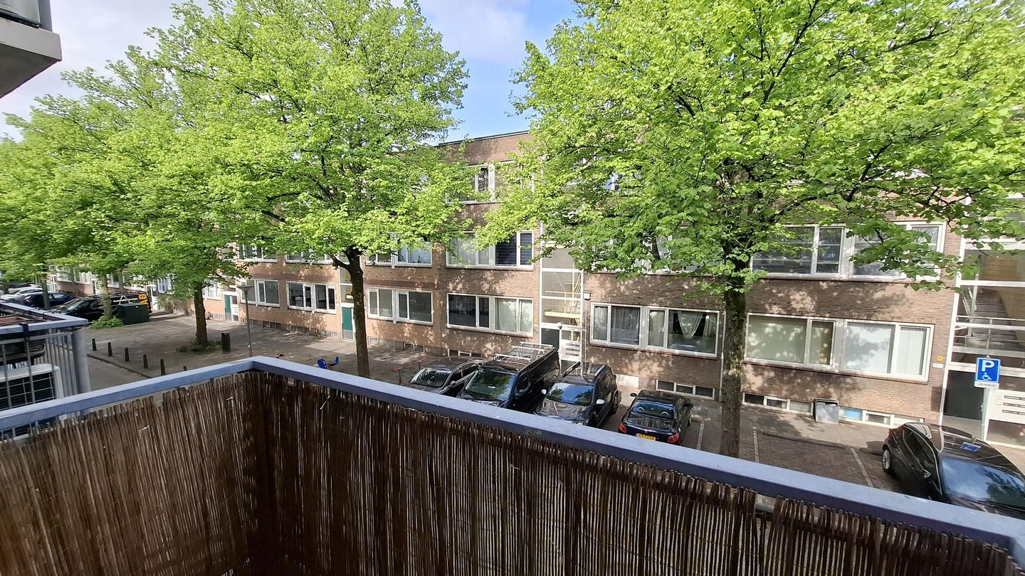 Photo 4 of Schoklandsestraat 14-B