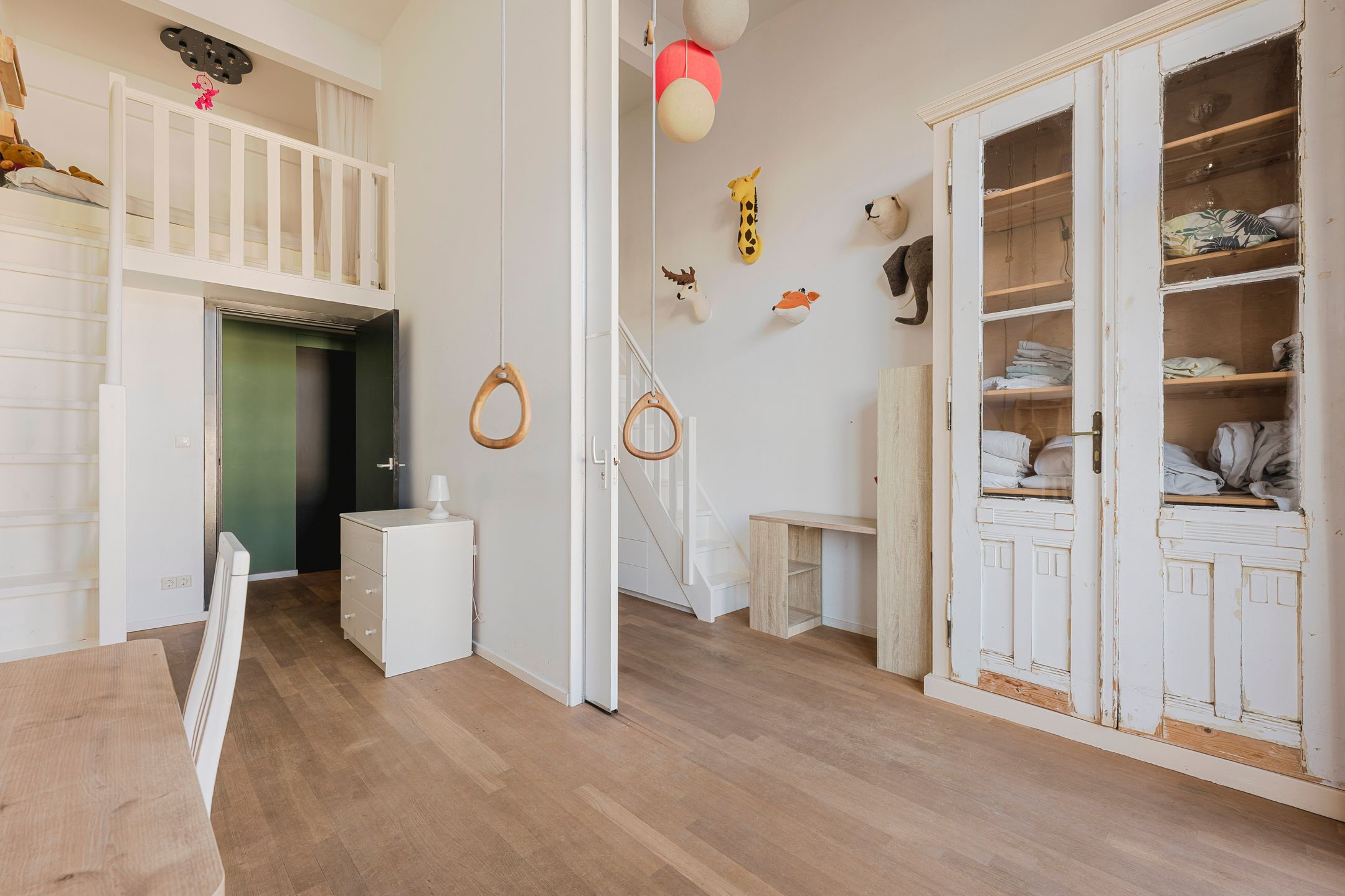 Photo 33 of Planciusstraat 17-E