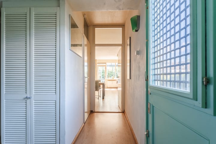 Tussenwoning te koop: Vronen 68, Nieuw-Vennep