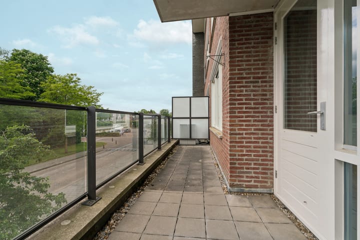 Foto 4 van Deken Baekersstraat 2-12