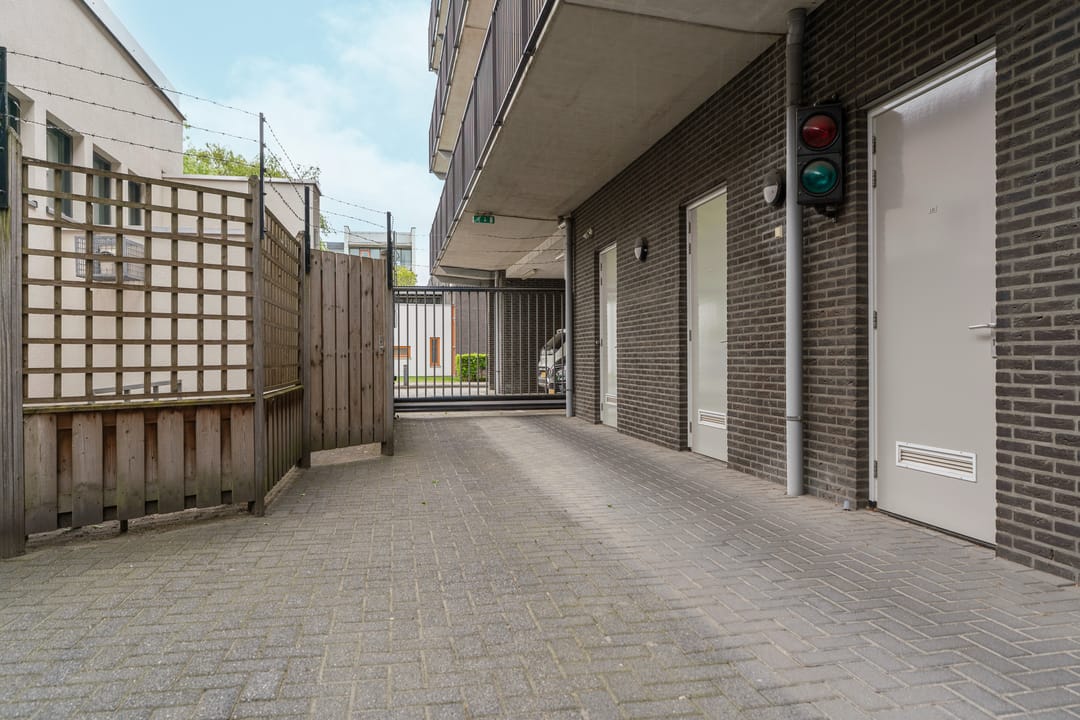 Photo 37 of Deken Baekersstraat 2-12