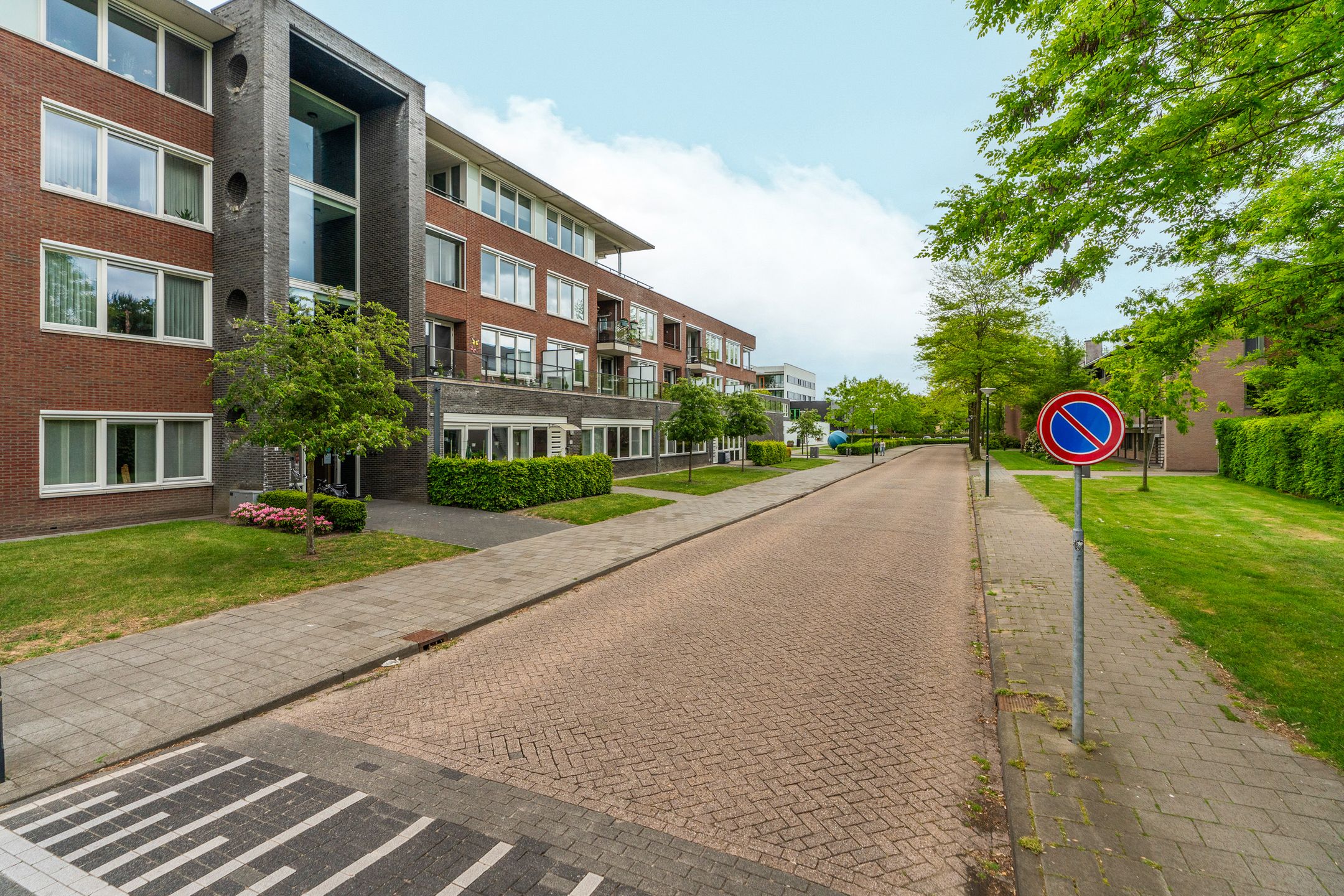 Photo 45 of Deken Baekersstraat 2-12
