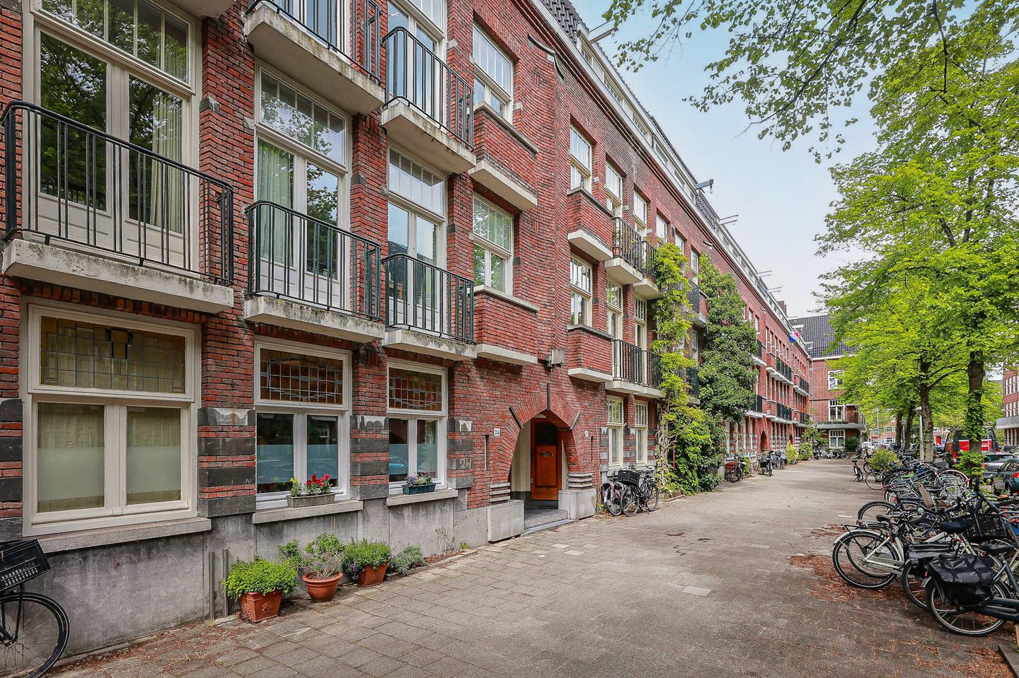 Photo 25 of Legmeerstraat 24-H