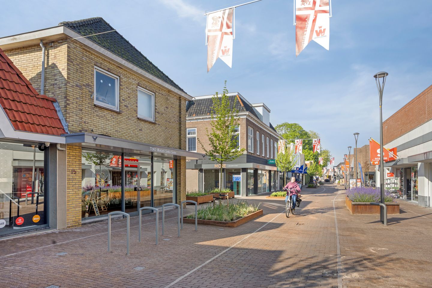 View photo 3 of Van Harenstraat 15