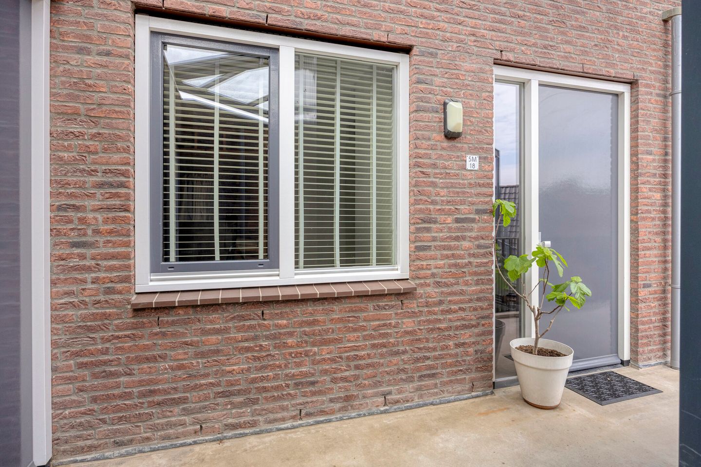 Foto 10 van Dorpsstraat 5-M18