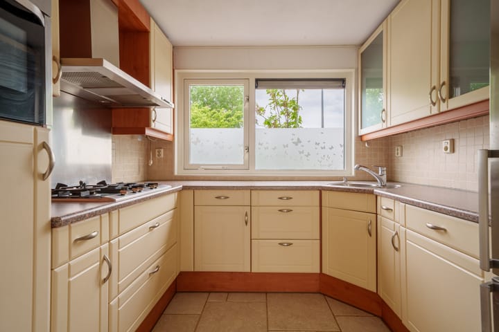 Tussenwoning te koop: Edelhertweg 93, Almere