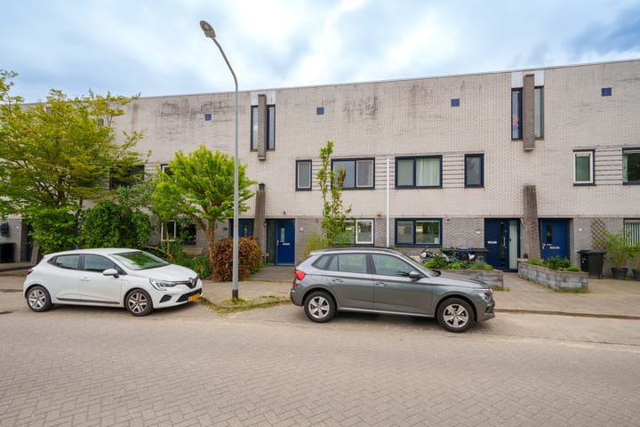 Tussenwoning te koop: Edelhertweg 93, Almere