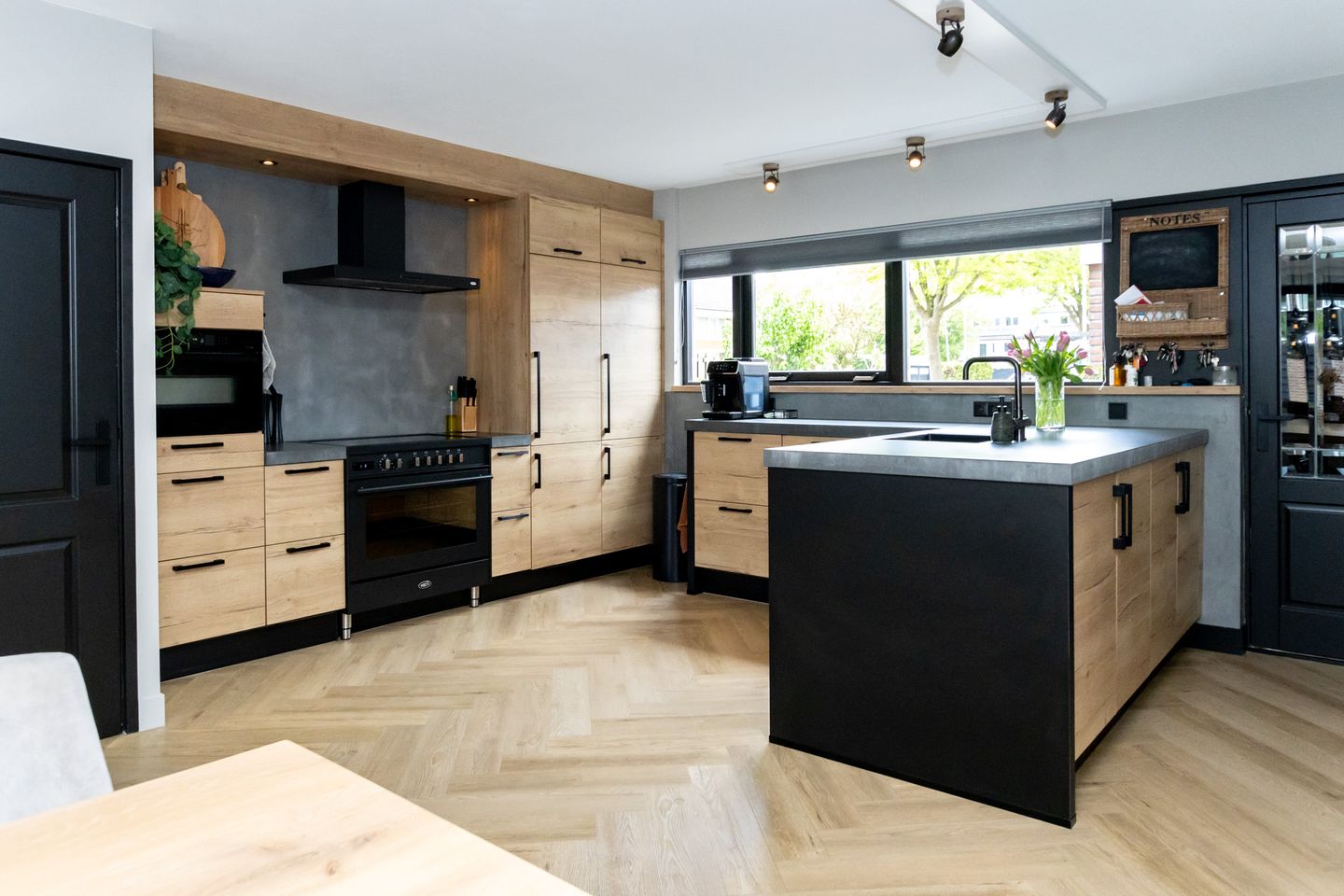 Fully renovated corner house with five bedrooms and energy label A near Hoorn — 14