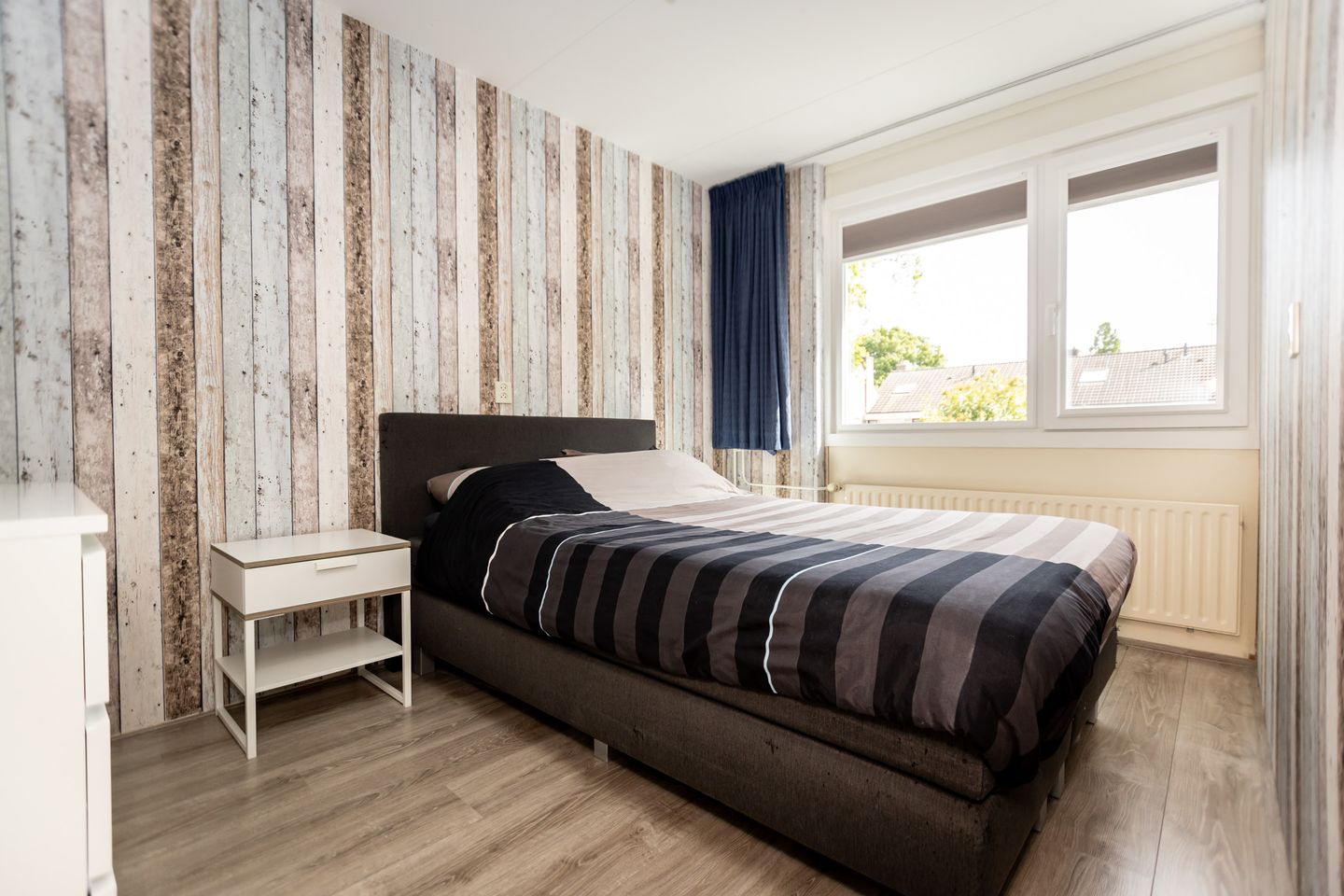 Fully renovated corner house with five bedrooms and energy label A near Hoorn — 35