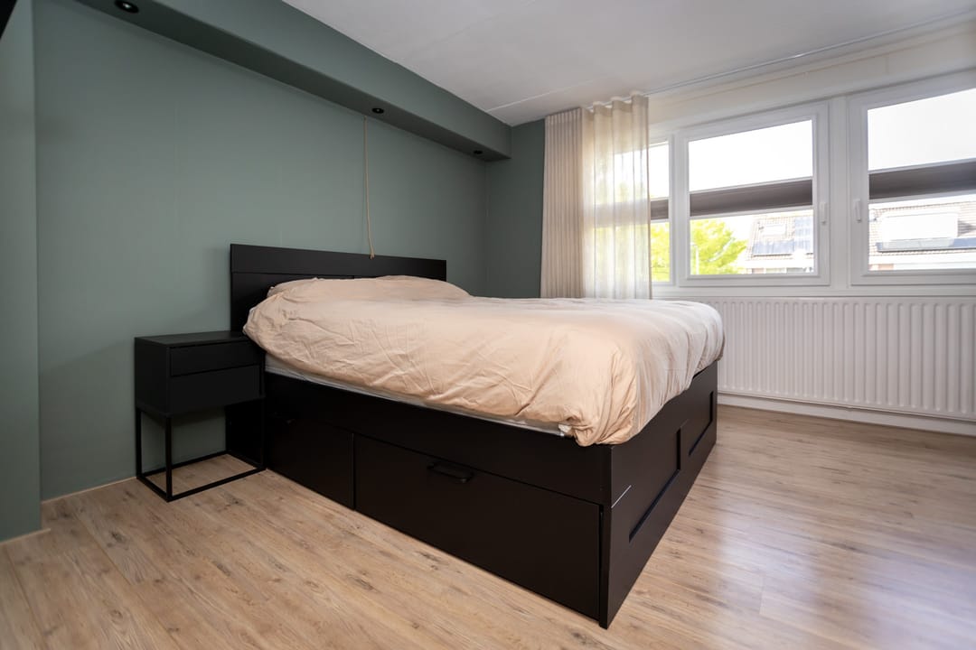 Fully renovated corner house with five bedrooms and energy label A near Hoorn — 31