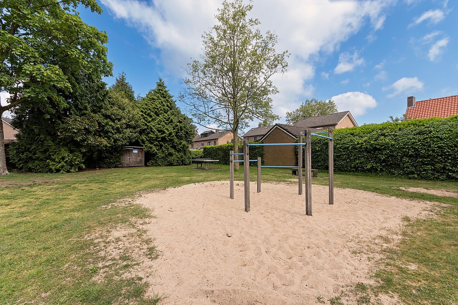 Photo 36 of Kerkweg 47