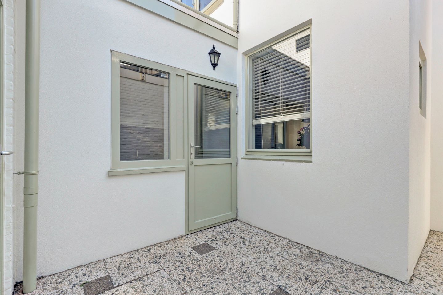 Foto 40 van Mr. D. Donker Curtiusstraat 42