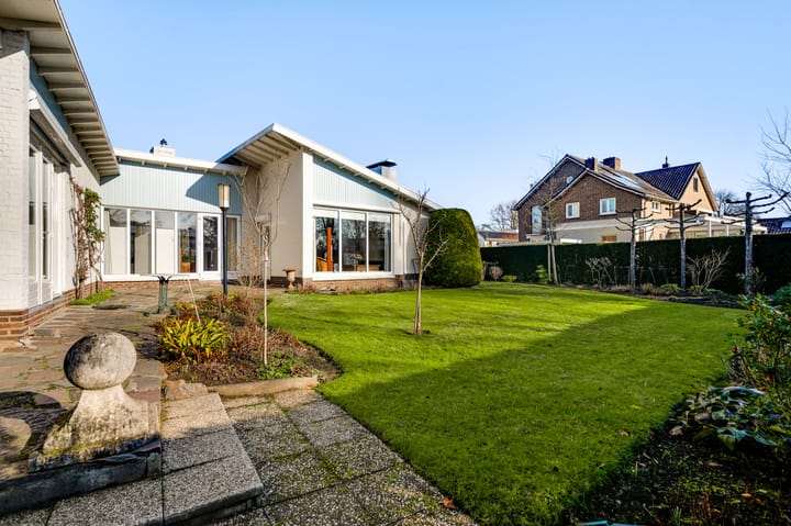 Vrijstaande woning te koop: Hambeek 13, Roermond