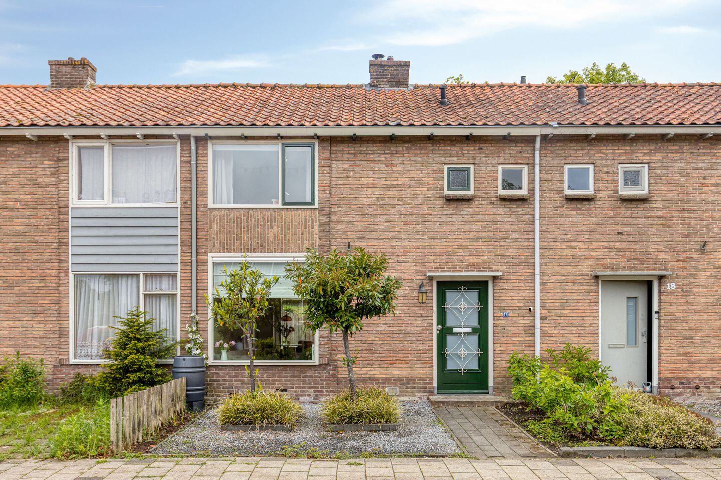 Foto 1 van Deestraat 16