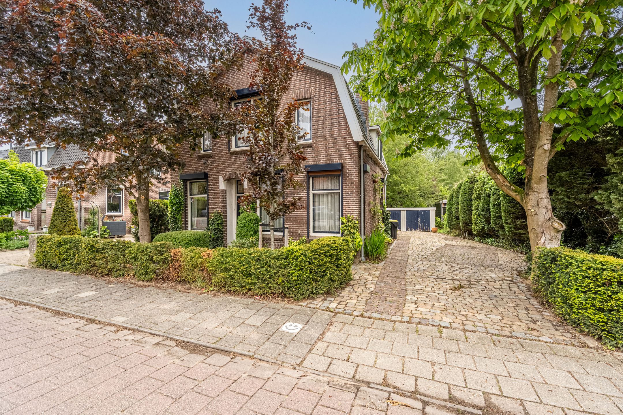 Burg de Zeeuwstraat 104 