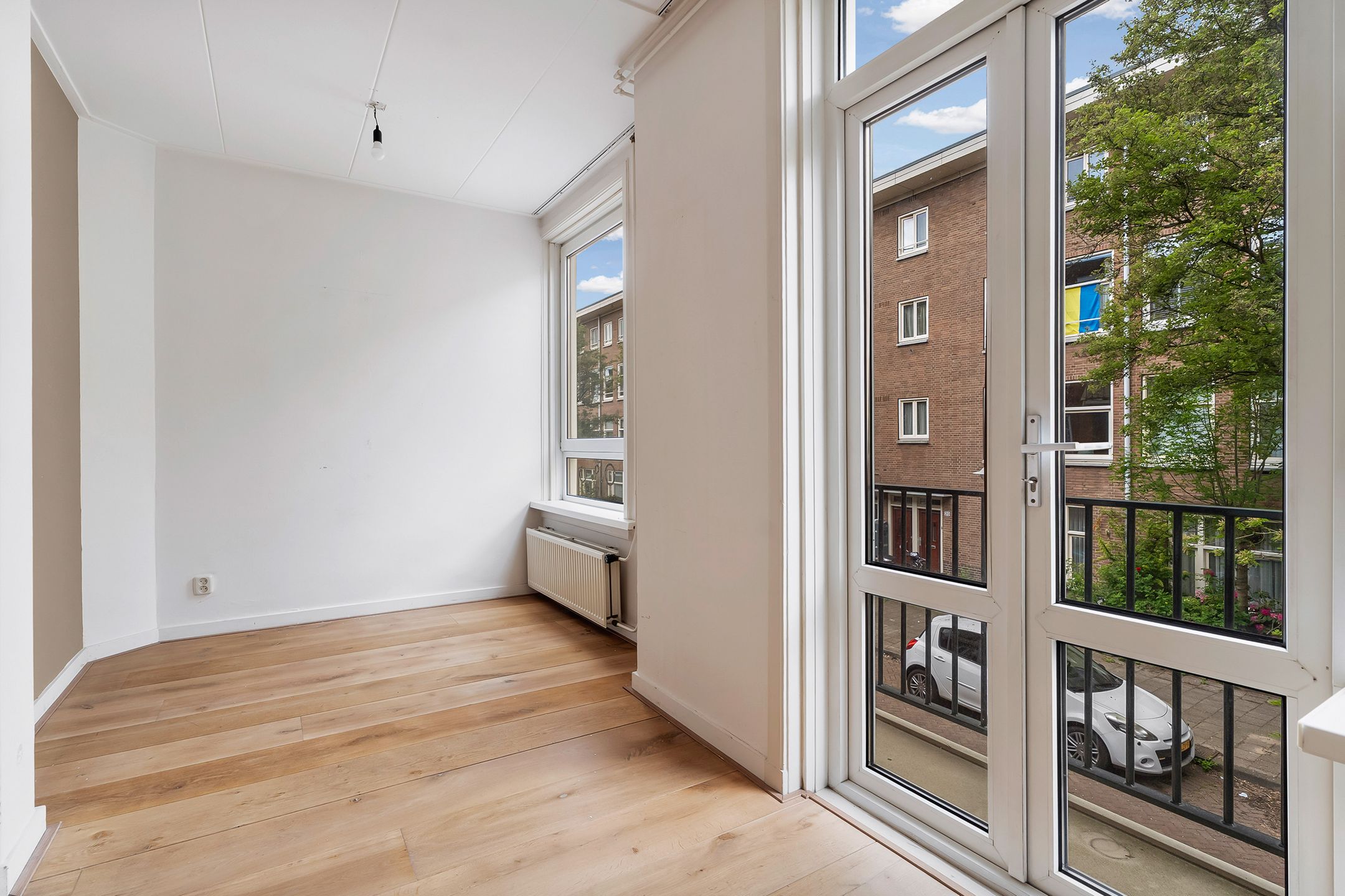 Photo 9 of Moerdijkstraat 19-1