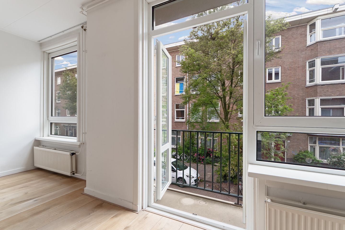 Photo 10 of Moerdijkstraat 19-1