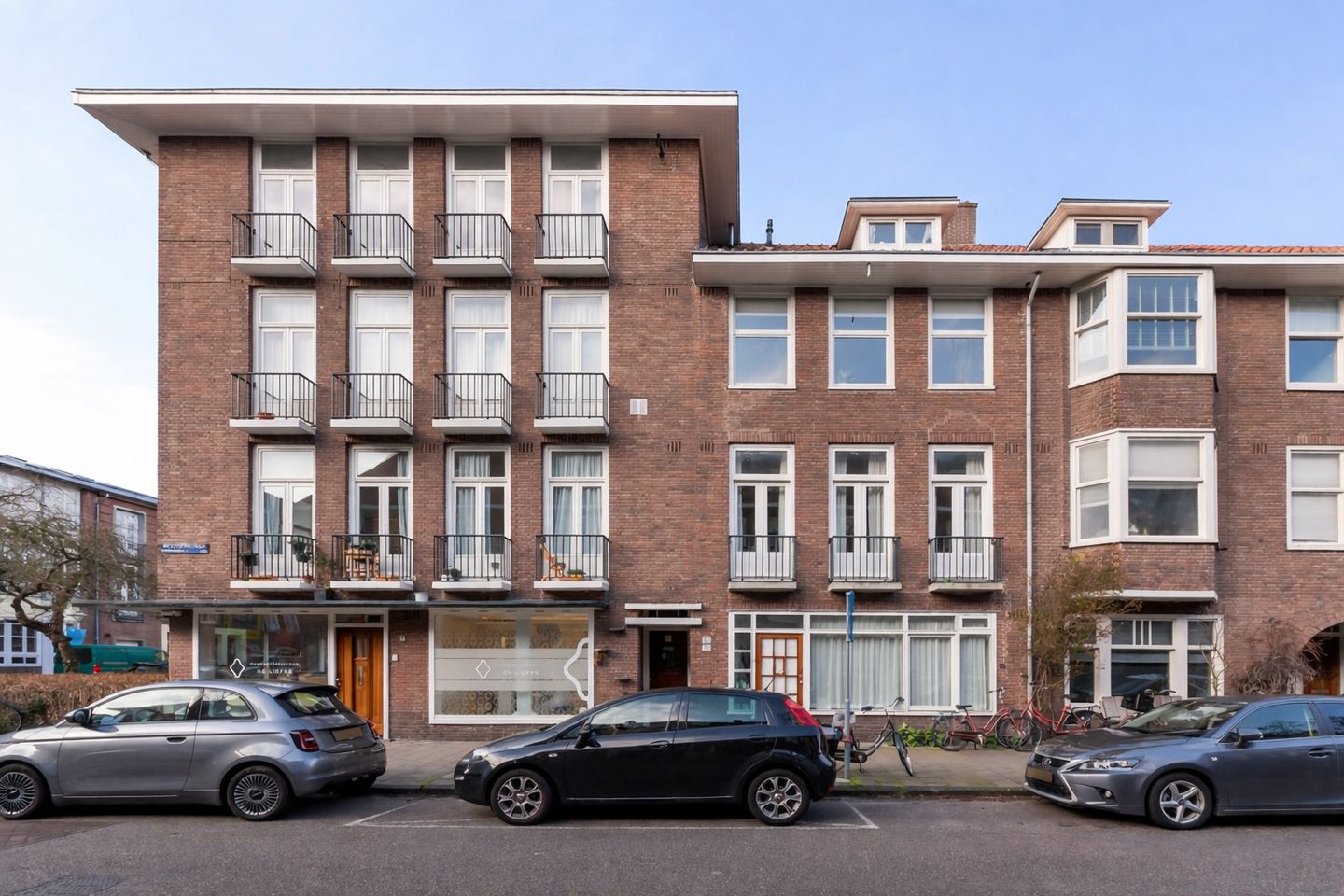 Foto 1 van Woestduinstraat 152-1