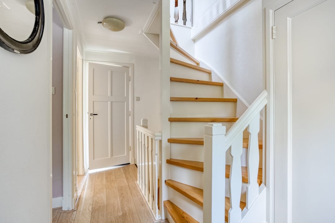 Characterful pre-war corner house near Plantagepark with scenic views and modern comforts — 16
