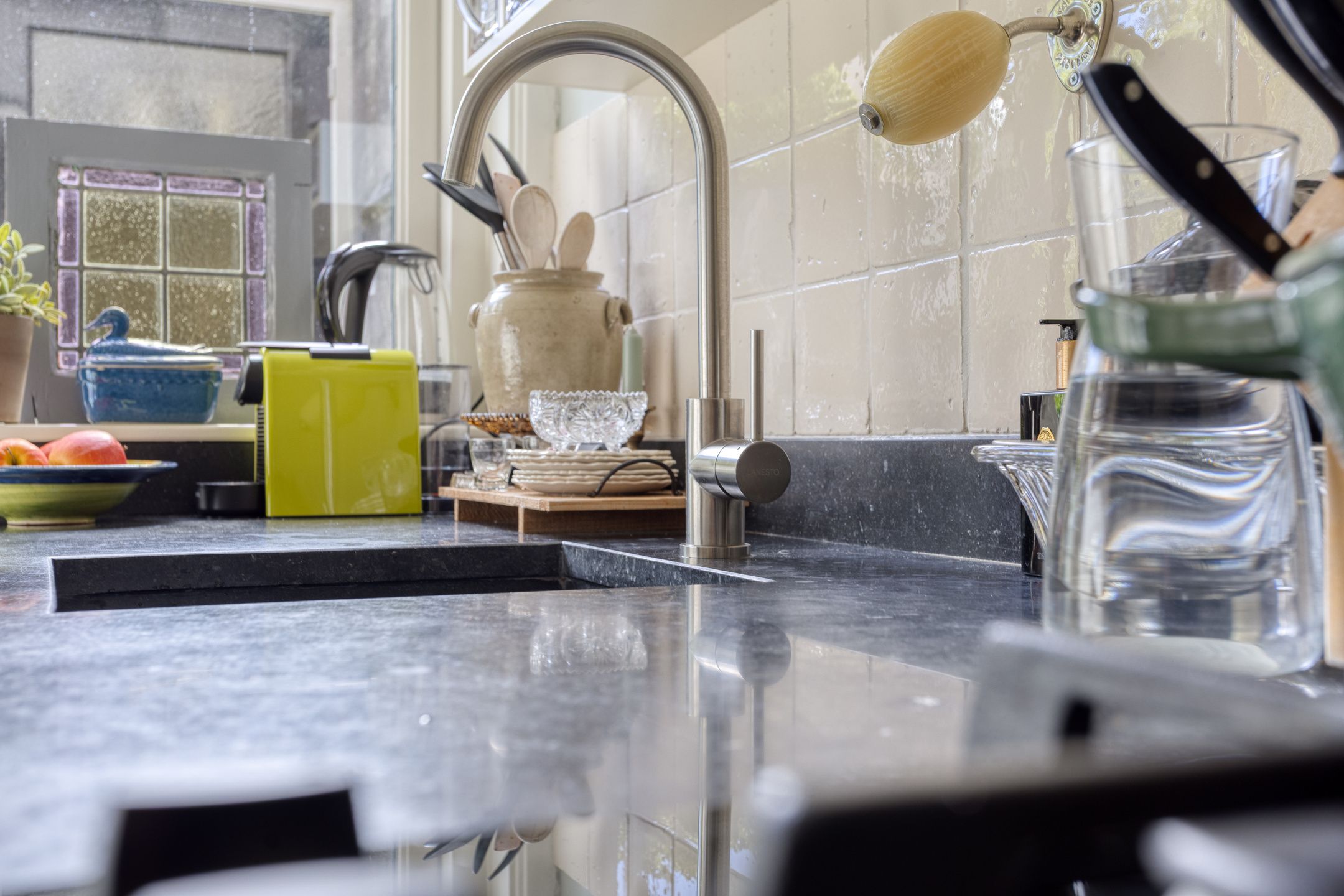 Characterful pre-war corner house near Plantagepark with scenic views and modern comforts — 15