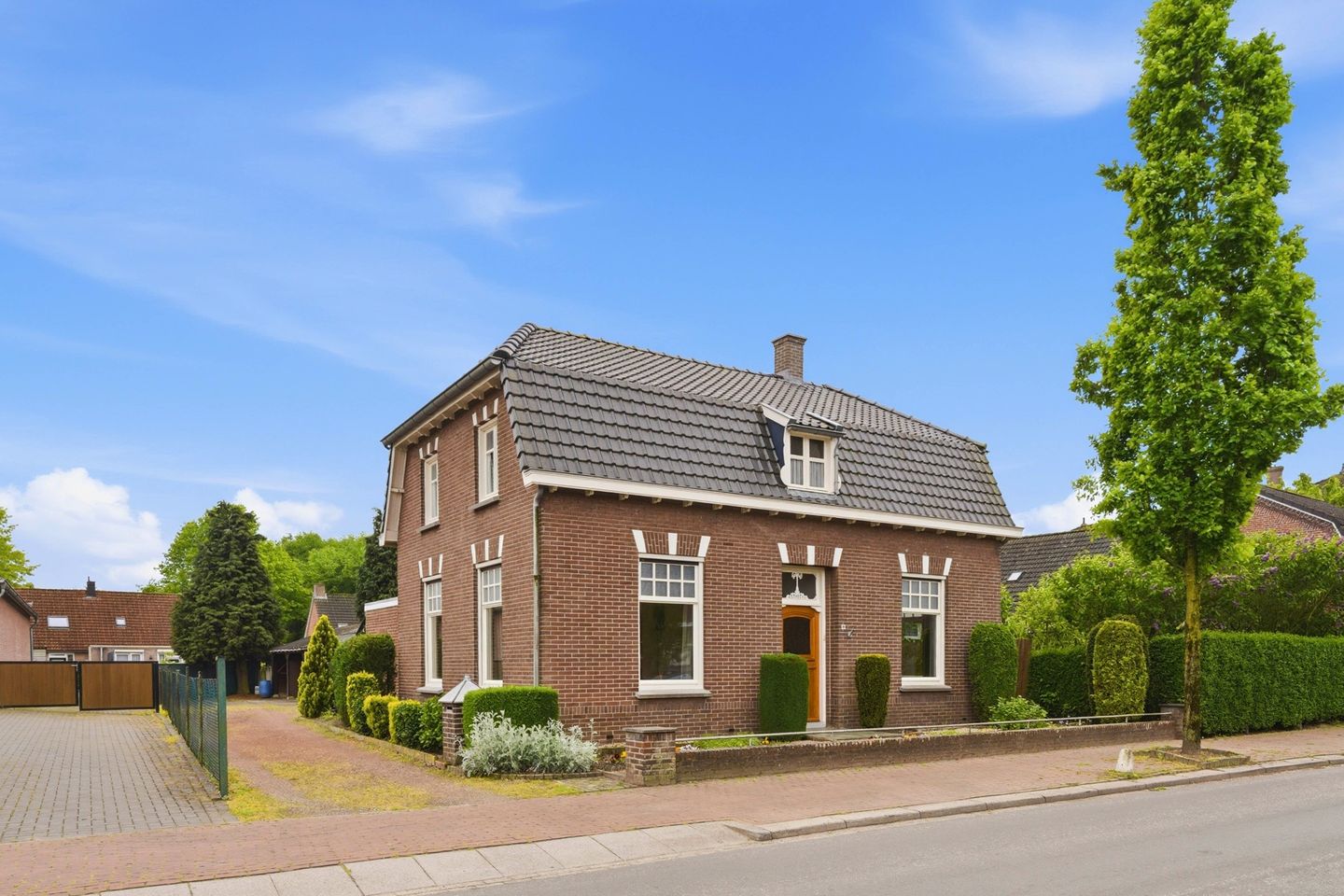 Foto 1 van Hoogeindsestraat 8