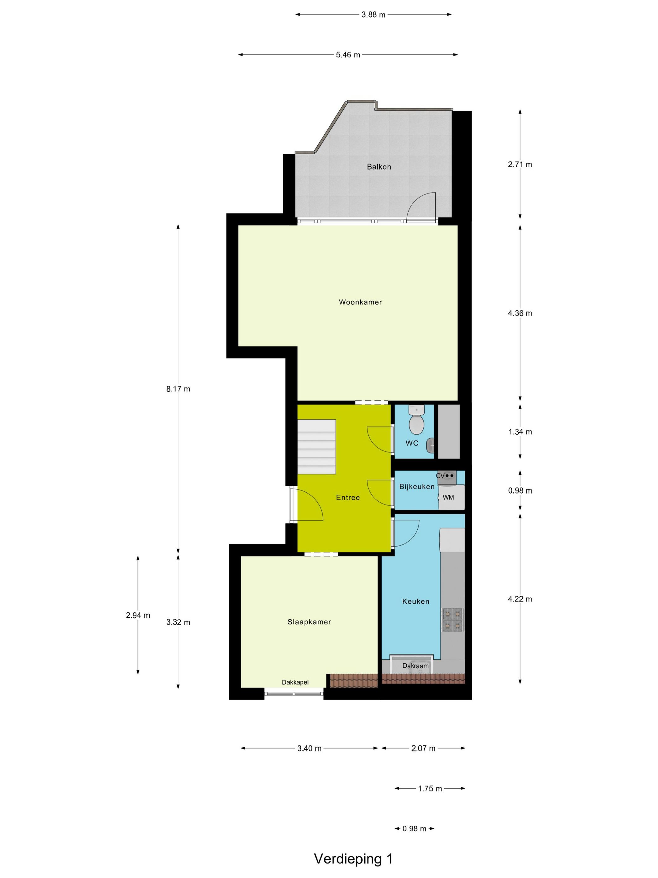 Spacious maisonnette near Venlo city center with three bedrooms and private parking — 24