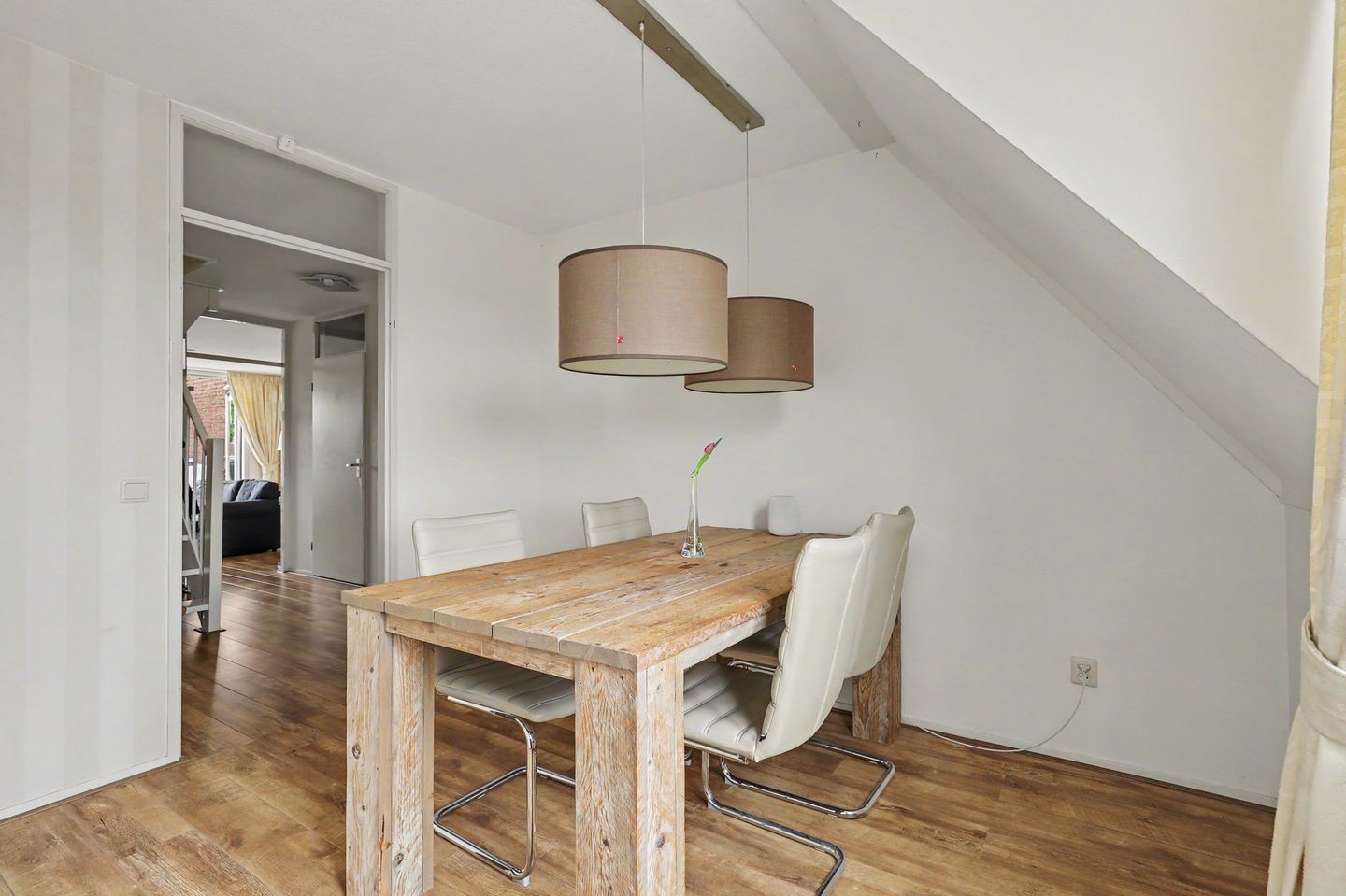 Spacious maisonnette near Venlo city center with three bedrooms and private parking — 10