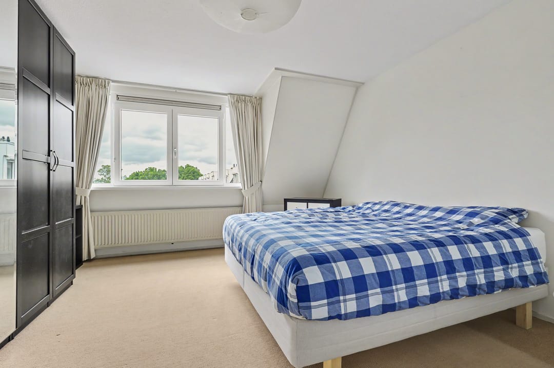 Spacious maisonnette near Venlo city center with three bedrooms and private parking — 11
