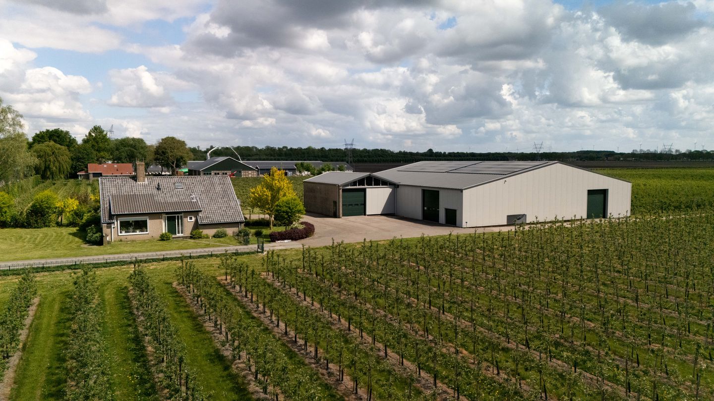View photo 4 of Roodbeenweg 5