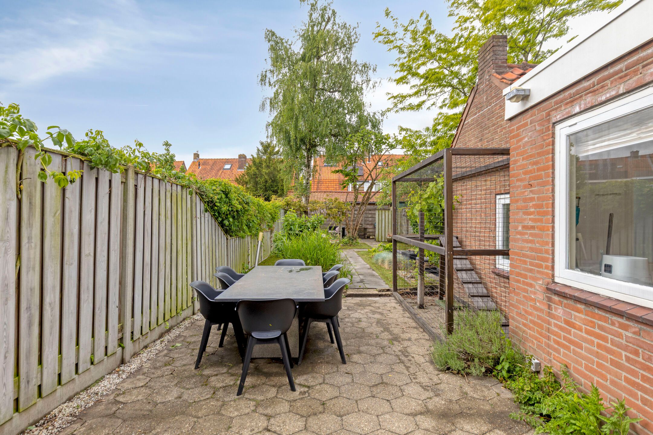 Photo 39 of Leliestraat 79