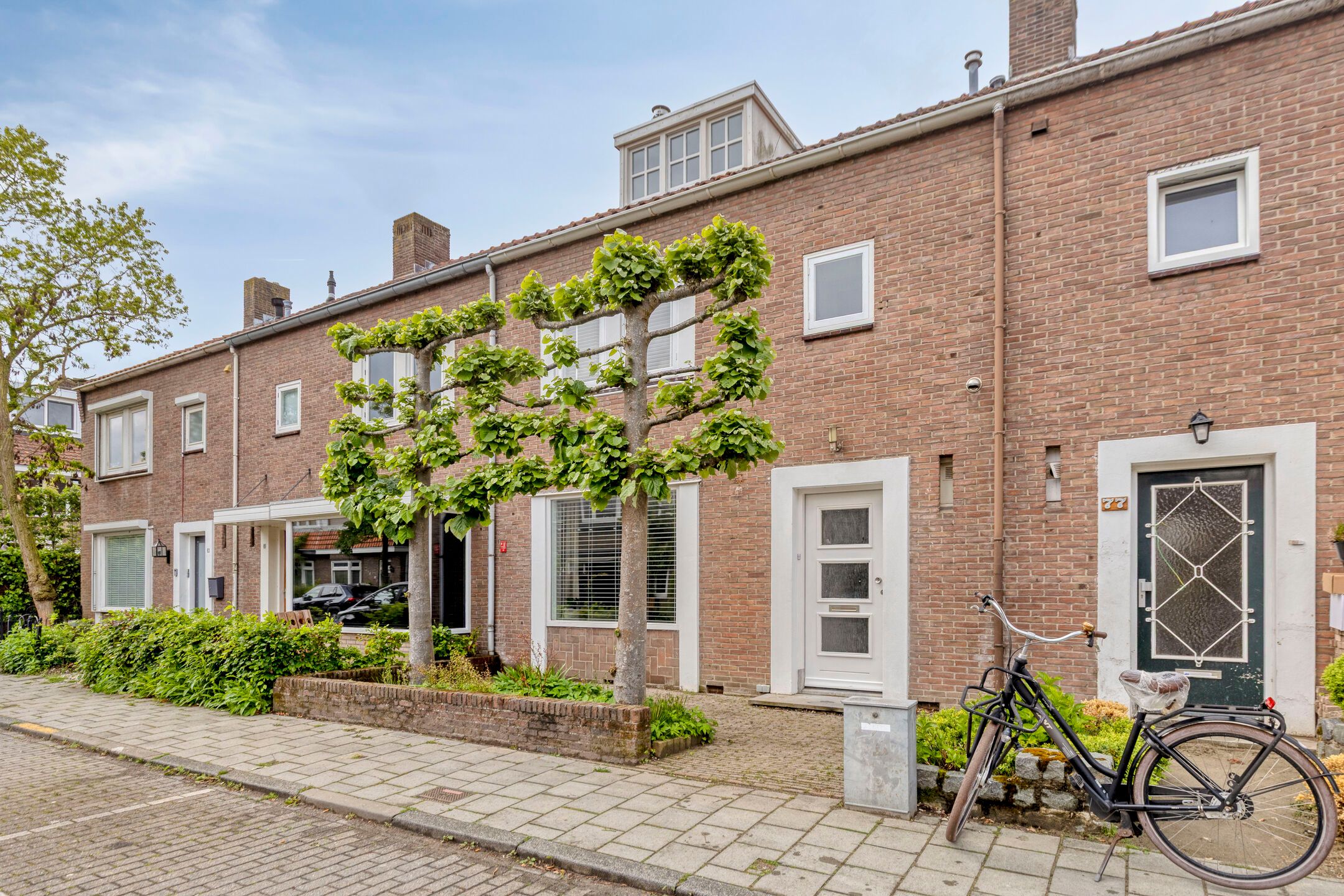 Photo 6 of Leliestraat 79