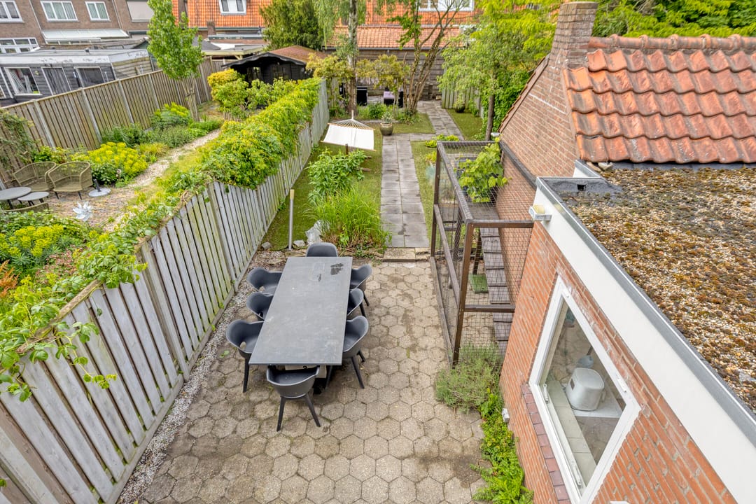Photo 38 of Leliestraat 79