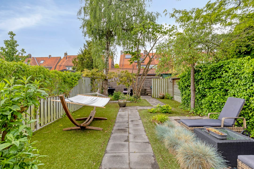 Photo 41 of Leliestraat 79