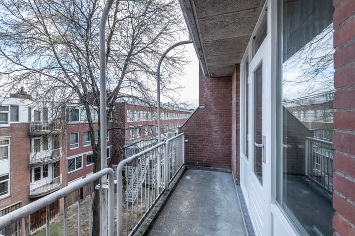 Photo 3 of Wijttenbachstraat 297