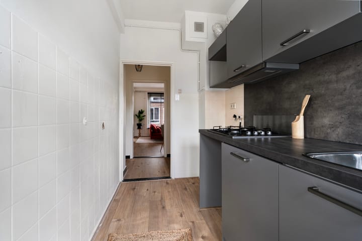 Photo 5 of Stikke Hezelstraat 77