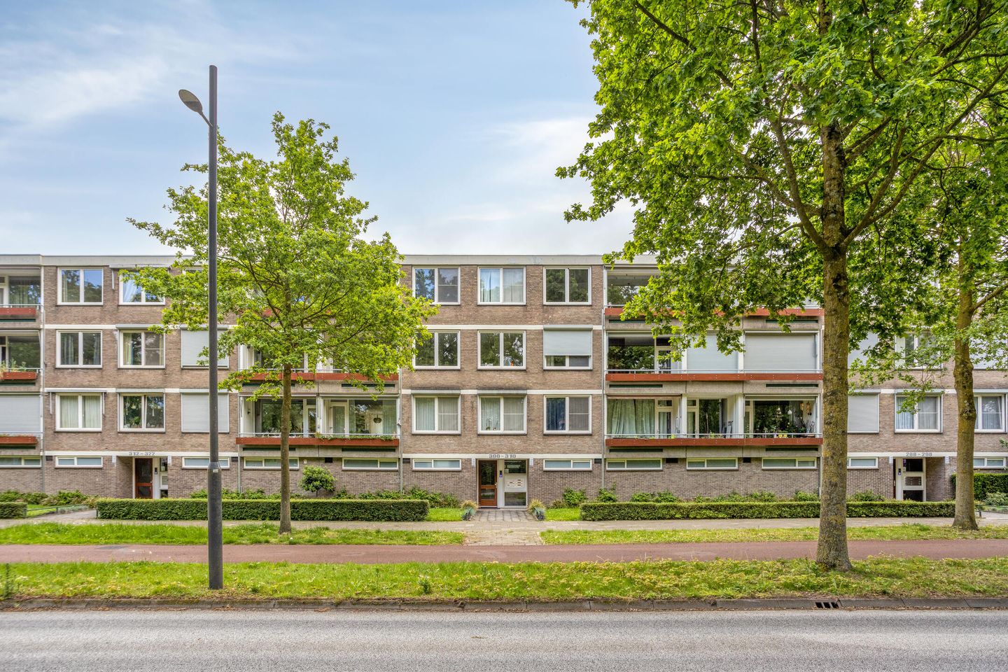 Photo 5 of Veldmaarschalk Montgomerylaan 308
