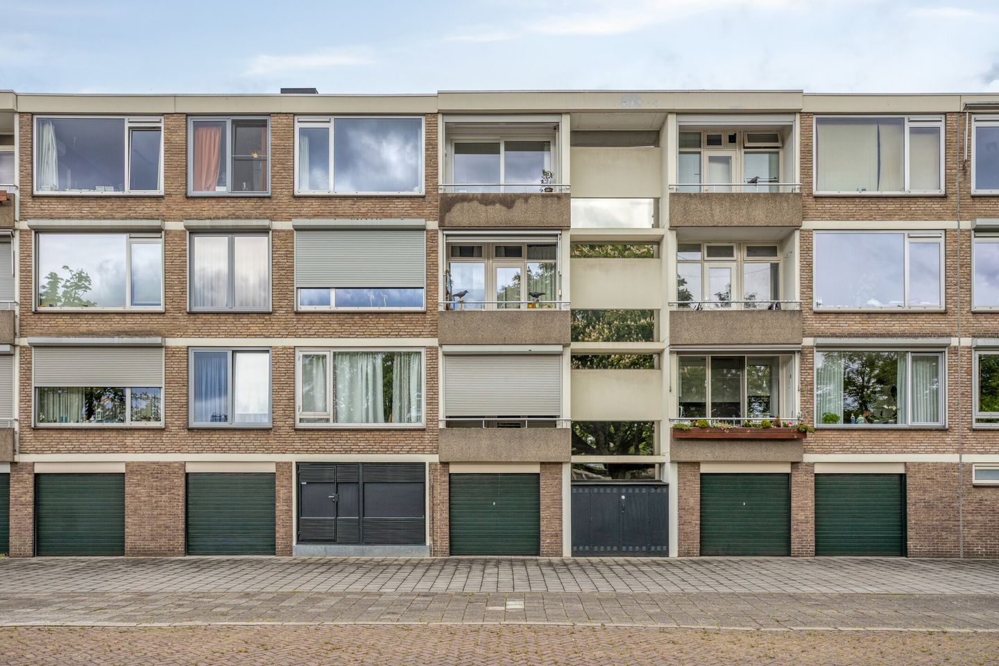 Photo 34 of Veldmaarschalk Montgomerylaan 308