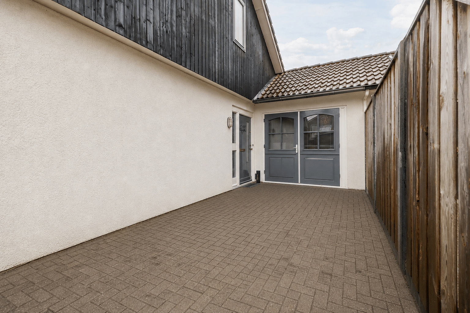 Photo 6 of Prins Bernhardstraat 1