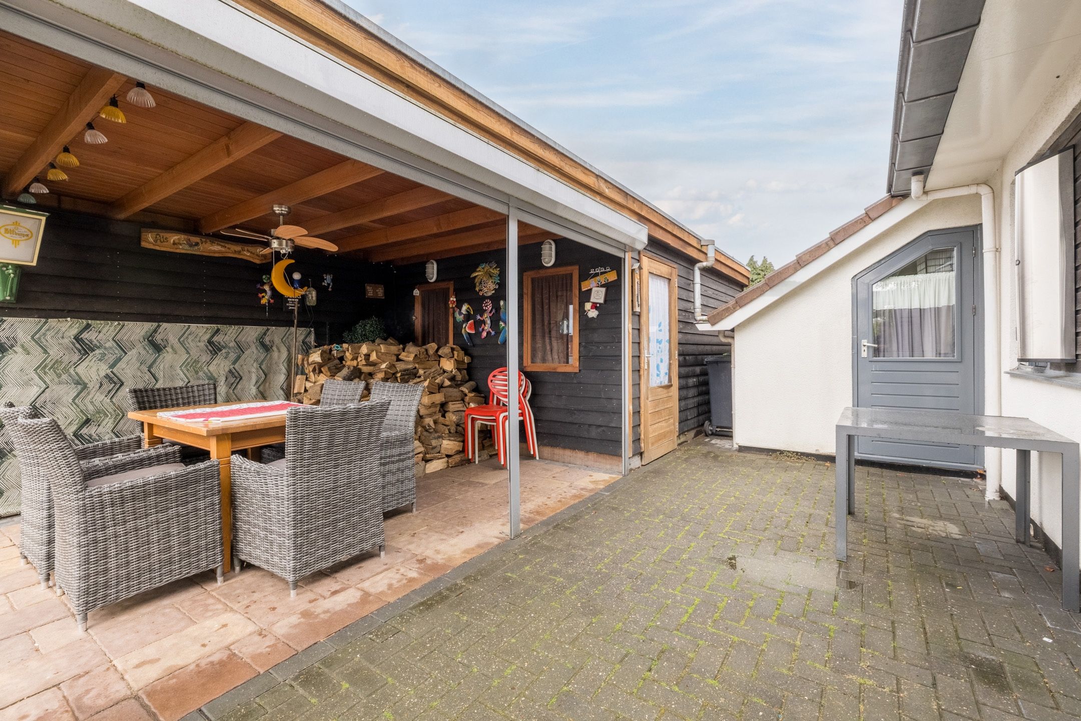 Photo 33 of Prins Bernhardstraat 1