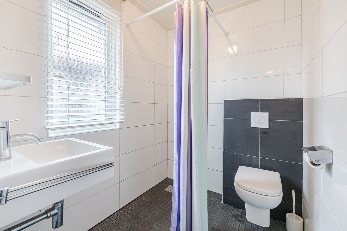 Photo 20 of Prins Bernhardstraat 1