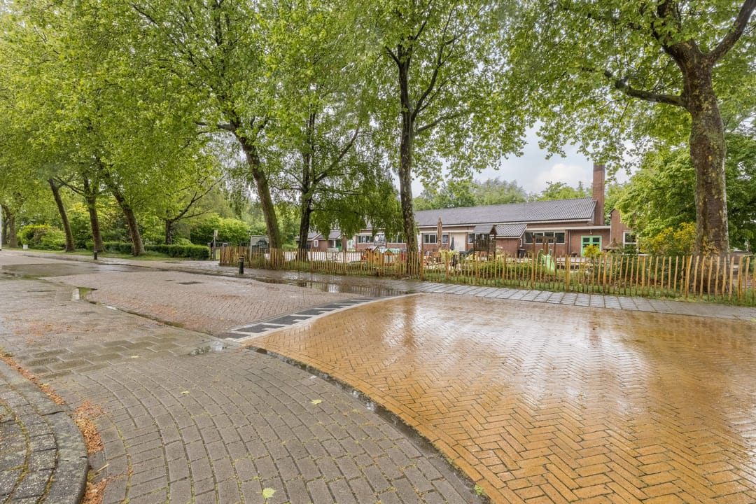 Photo 41 of Prins Bernhardstraat 1