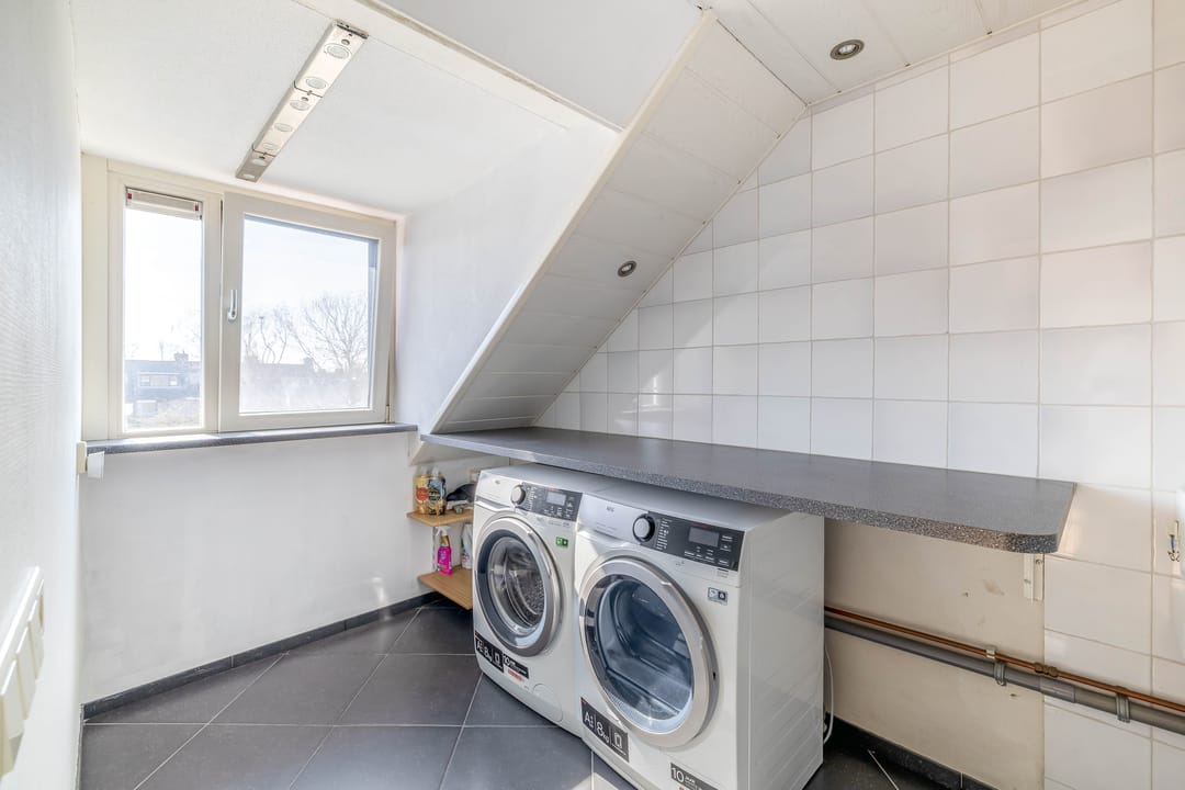 Photo 41 of van Ostadestraat 8