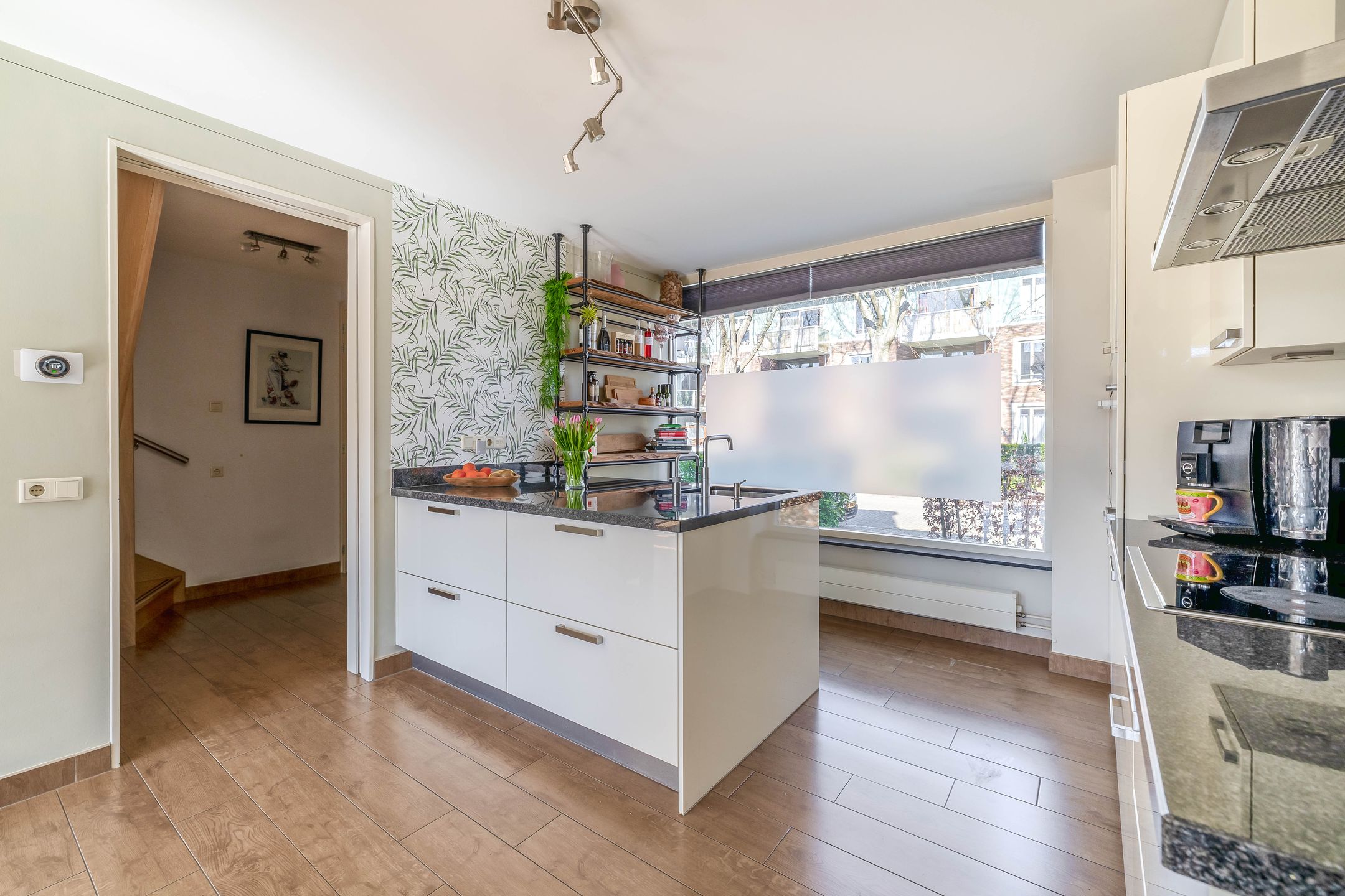 Photo 15 of van Ostadestraat 8