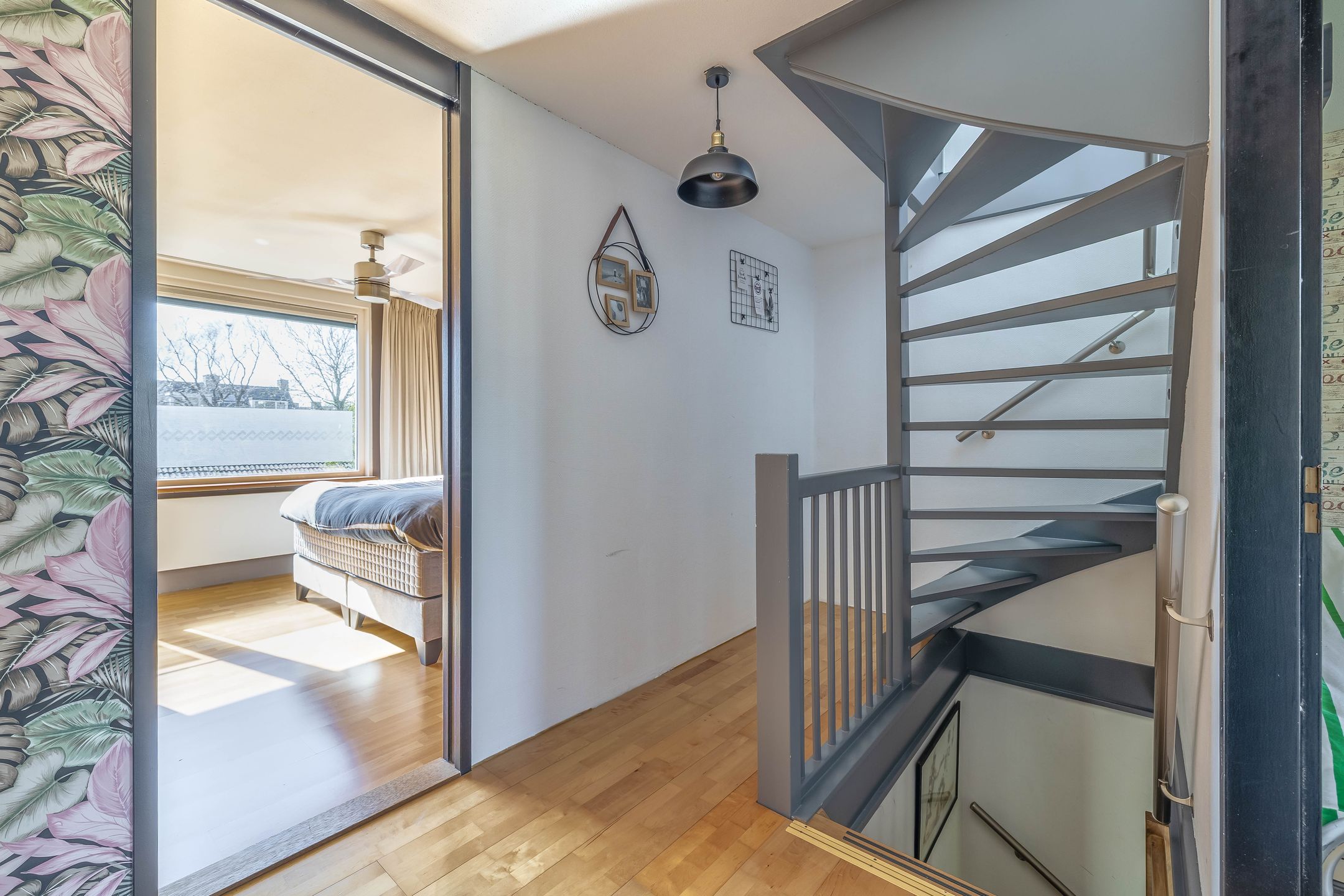 Photo 39 of van Ostadestraat 8