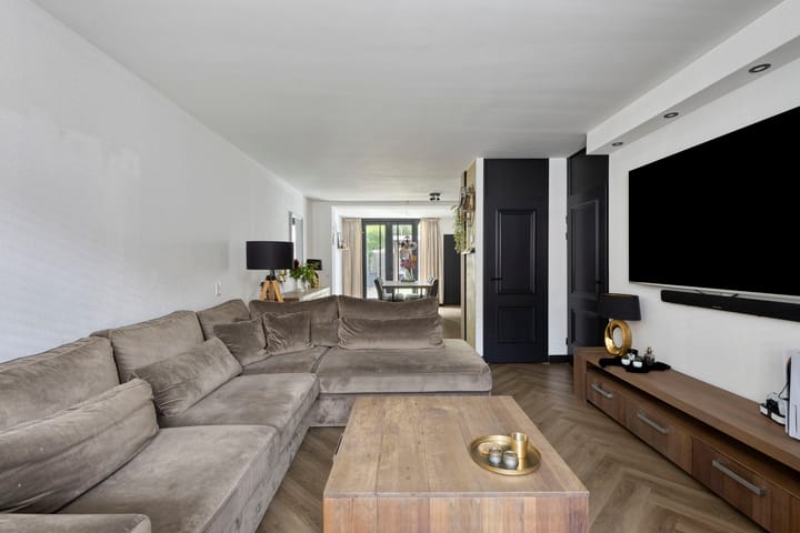 Foto 4 van Jeannette Houwingstraat 8