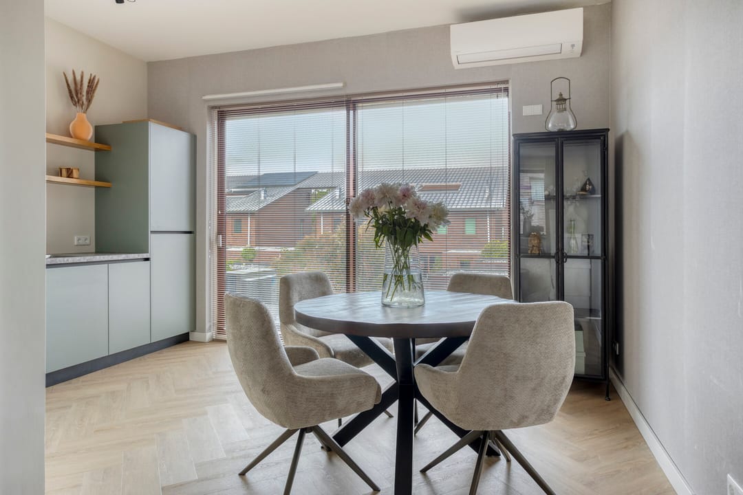 Unique and spacious corner home in the heart of Valkenswaard — 13