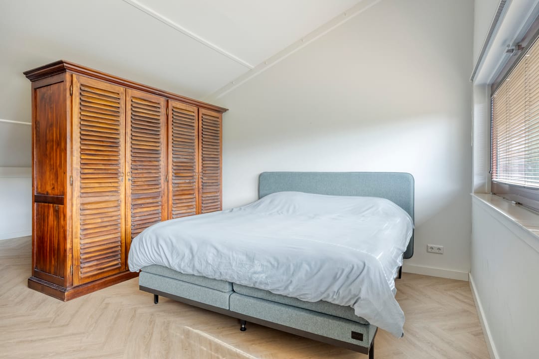 Unique and spacious corner home in the heart of Valkenswaard — 23