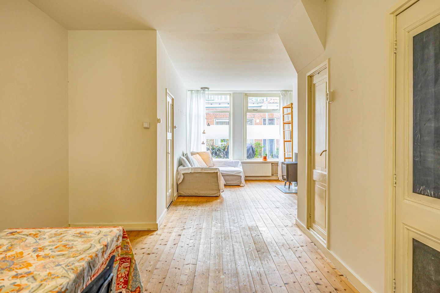 Foto 10 van Eerste Spoorstraat 12