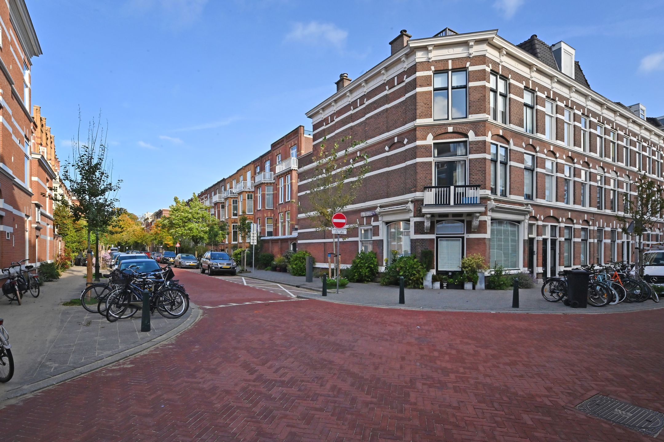 Photo 24 of Rijklof van Goensstraat 26